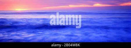Tramonto su un oceano, Oceano Pacifico, la Jolla, California, Stati Uniti Foto Stock