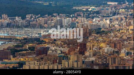 Luftbild, Ortsansicht Und Hafen, Santa Iglesia Catedral De Mallorca, Cattedrale Di Palma, Canamunt, Palma, Mallorca, Balearische Inseln, Spanien, Eur Foto Stock