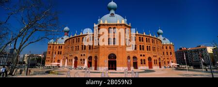 Facciata di un edificio, campo Pequeno Bullring, Lisbona, Portogallo Foto Stock