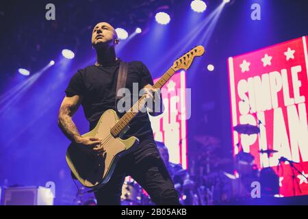 Jeff Stinco guida chitarrista da Simple Plan, live al o2 victoria warehouse manchester uk, 13 febbraio 2020 Foto Stock