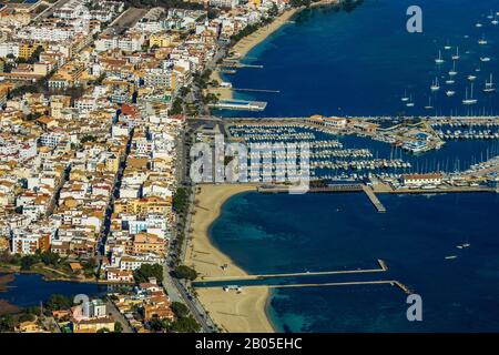 Marina di Port de Pollensa, 09.01.2020, veduta aerea, Spagna, Isole Baleari, Maiorca, Port De Pollenca Foto Stock