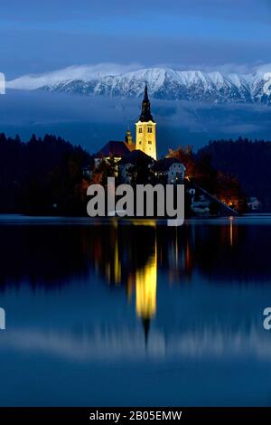 Chiesa di Blejski Otok nel lago di Bled, Slovenia, Bled, Blejski Otok Foto Stock