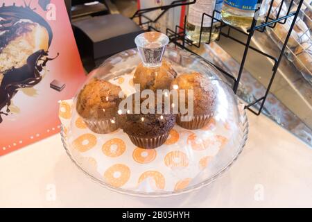 muffin per la vendita di sapori diversi Foto Stock