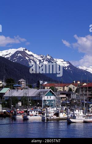 USA, ALASKA, INSIDE PASSAGE, SITKA, BARCHE DA PESCA Foto Stock