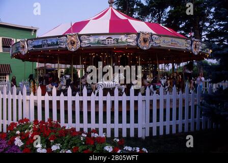 USA, OHIO, LAKE ERIE, SOUTH BASS ISLAND, PUT-IN-BAY, IL CAROSELLO DI KIMBERLY Foto Stock