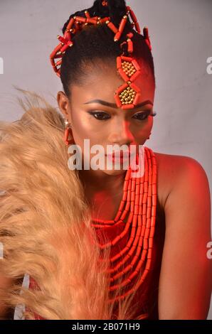 Un bel Benin Bride da Edo Stato Nigeria Foto Stock