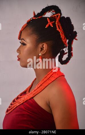 Un bel Benin Bride da Edo Stato Nigeria Foto Stock