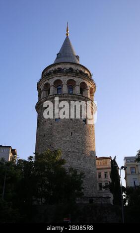 Turchia. Istanbul. Torre Galata. Costruito nel 1348. Stile romanico. Colonia Genovese. Foto Stock