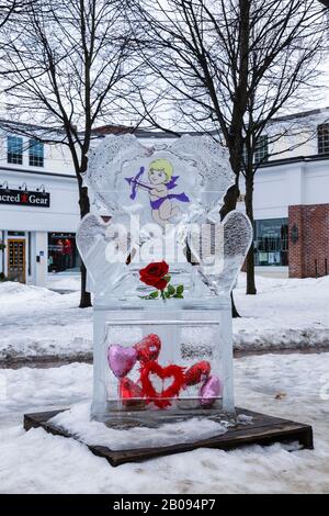 Sculture di ghiaccio al Festival delle sculture di ghiaccio di Salem, Massachusetts, durante i mesi invernali. Foto Stock