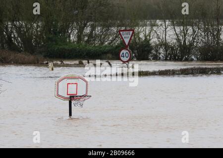 Inondazione nel Gloucestershire rurale dopo la tempesta Dennis ha causato il fiume Severn di rompere le sue banche e inondare numerose comunità rurali in Gloucestershi Foto Stock