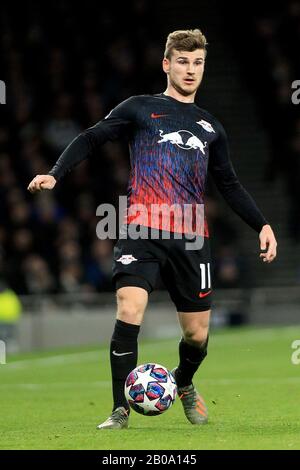 Londra, Regno Unito. 19th Feb, 2020. Timo Werner del RB Lipsia in azione. UEFA Champions League, turno di 16, 1st leg match, Tottenham Hotspur v RB Leipzig al Tottenham Hotspur Stadium di Londra mercoledì 19th febbraio 2020. Solo uso editoriale, licenza richiesta per uso commerciale. Nessun uso nelle scommesse, nei giochi o in un singolo club/campionato/player publications . pic by Steffan Bowen/Andrew Orchard sports photography/Alamy Live News Credit: Andrew Orchard sports photography/Alamy Live News Foto Stock