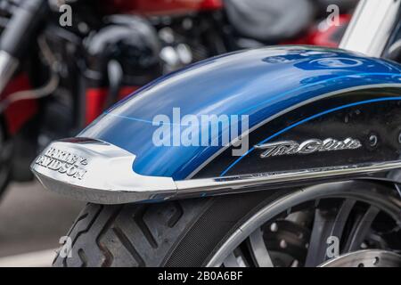 Primo piano di una Guardia di fango di una moto alla Harley-Davidson Reading Berkshire Inghilterra Foto Stock