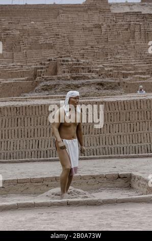 Vista Sulle Piramidi Di Huaca Pucllana Foto Stock