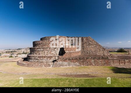 Tempio di Quetzalcoatl, sito archeologico di Calixtlahuaca, stato del Messico, Messico, America Centrale Foto Stock