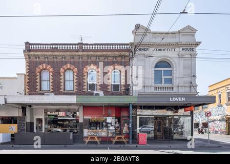 Doppio livello, due piani Victorian era negozio fronti su Chapel Street a Prahran, Melbourne, Australia Foto Stock