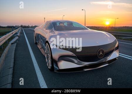 Mercedes Vision EQS. È l'equivalente elettrico della classe S. Foto Stock