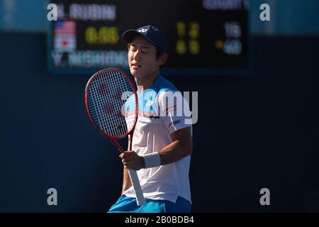 Delray Beach, Florida, Stati Uniti. 19th Feb, 2020. 19 febbraio - Delray Beach: Yoshihito Nishioka (JPN) festeggiando qui, sconfigge Noah Rubin (USA) durante il secondo round al 2020 Delray Beach Open by Vitacost.com a Delray Beach, Florida.(Photo credit: Andrew Patron/Zuma Press Newswire) Credit: Andrew Patron/ZUMA Wire/Alamy Live News Foto Stock