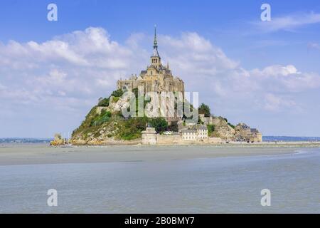 Vista Di Mont-Saint-Michel, Dipartimento Ille-Et-Vilaine, Francia Foto Stock