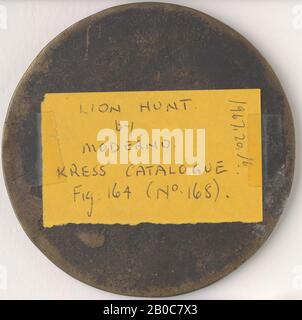 Moderno, Lion Hunt Plaquette, 1500-1600, bronzo, 3 1/16 in. (7,7 cm.) Foto Stock