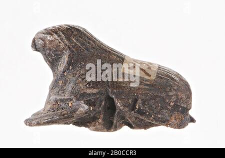 Scarabeo, testa di falco, foca, scarabeo, pietra (nera), 1,6 cm, Egitto Foto Stock