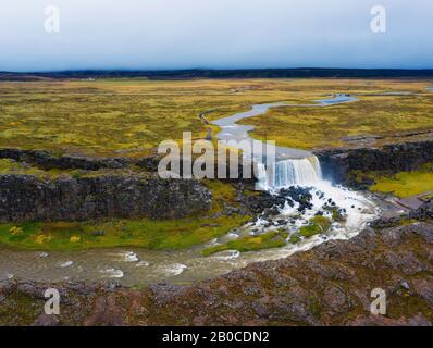 Veduta aerea delle cascate di Oxarafoss in Islanda Foto Stock