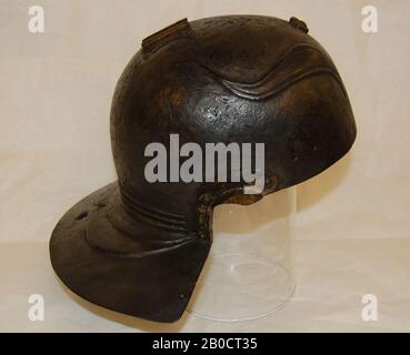 Periodo romano olandese, casco, metallo, ferro, H. 21 x B. 34 x D. 29 cm Foto Stock