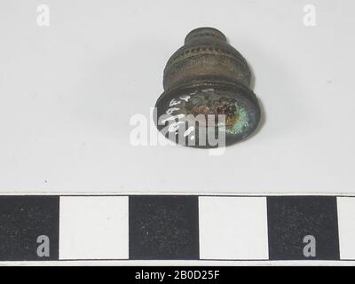 Bottone di bronzo, pomolo, metallo, bronzo, Diametro: 1,6 cm, altezza: 1,5 cm, romano 1-300, i Paesi Bassi, Gelderland, Maasdriel, Heerewaarden, Maas Foto Stock