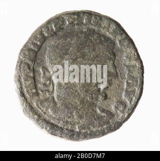 Obverse: Philippus i, giusto, lourelled, con cuirass. Iscrizione latina: Imp M IVL PHILIPPVS AVG. Retromarcia: Figura in piedi (personificazione Moesia) con un toro a sinistra e un leone a destra. Iscrizione latina: Anv P M S COL VIM., moneta, sedertio di Filippo i, metallo, bronzo, diam: 2,7 cm, peso 16,53 grammi, 244-249 d.C., sconosciuto Foto Stock