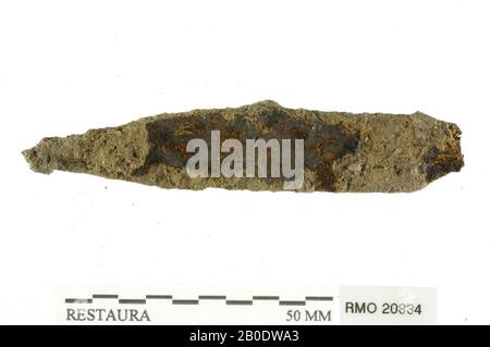 Paesi Bassi Medioevo, parte di coltello, angelo mancante, ferro, 8,2 x 1,6 cm, x, Paesi Bassi, Utrecht, Wijk bij Duurstede, Wijk bij Duurstede, Dorestad Foto Stock