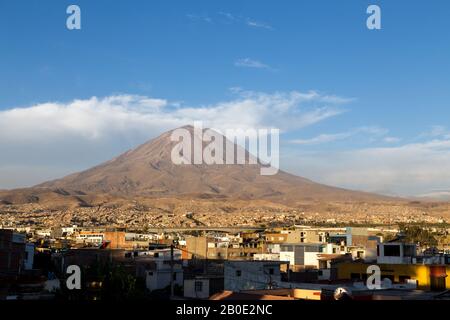 Punto Di Vista Di Yanahuara In Arequipa, Peru Foto Stock