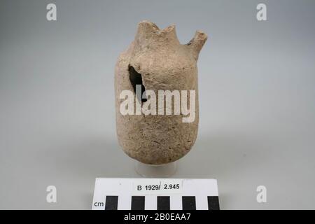 Caraffa, terracotta, h: 13 cm, diam: 7,3 cm, br: 8 cm, Israele Foto Stock