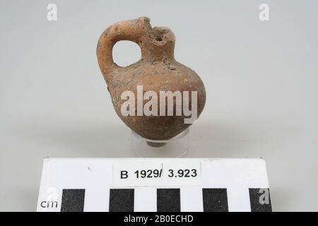 Caraffa, terracotta, h: 6,8 cm, diam: 4,7 cm, br: 4,9 cm, Israele Foto Stock