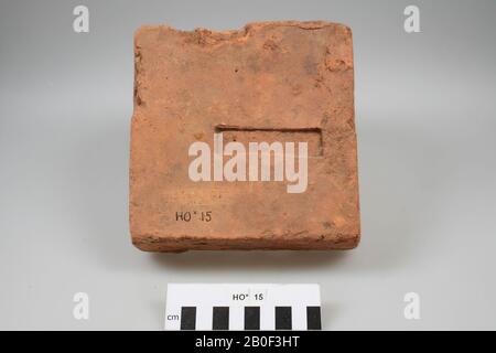 Testa di una donna con capelli separati al centro, che è asimmetrico su entrambi i lati della testa, sinistra bassa e destra alta., testa della donna, marmo, 5,4 cm, tempo imperiale 0 Foto Stock