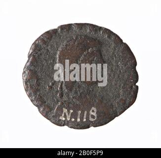 Il periodo romano olandese, moneta, AES-III, Valens, metallo, rame, diam., 17 mm, peso, 2,29 gr, romano 364-367, i Paesi Bassi, Gelderland, Nijmegen, Nijmegen Foto Stock