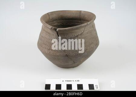 Paesi Bassi Medioevo, nod pot, ceramica, Frankish, altezza, 10,5 cm, vmeb 600-700, Paesi Bassi, Gelderland, Putten, Putten Foto Stock