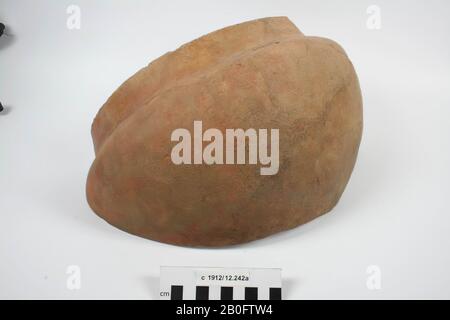 Frammento di un vaso. Vecchi legami e aggiunte., Pot, frammento, terracotta, 17 x 30 x 14.7 cm, preistoria, Paesi Bassi, Drenthe, Borger-Odoorn, Drouwen, hunebed D20 Foto Stock