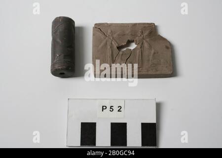 Colata di zolfo e impronta di un francobollo persiano del British Museum., Fusione, impronta, impronta, impronta cilindrica, zolfo, 4,2 x 5,5 x 0,6 cm Foto Stock