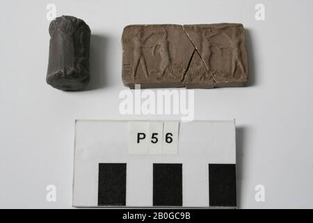 Fusione di zolfo e impronta di un francobollo persiano del British Museum., Fusione, impronta, tenuta del cilindro, zolfo, 2,5 x 4,8 x 0,5 cm Foto Stock