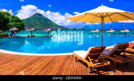 Splendida isola Maurizio con belle spiagge e resort di lusso. Spiaggia Flic en Flac Foto Stock