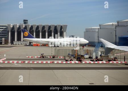20.03.2019, Francoforte Sul Meno, Hessen, Germania - Lufthansa Boeing 747 All'Aeroporto Di Francoforte. 00S190320D007CAROEX.JPG [RILASCIO MODELLO: NO, RILASCIO PROPRIETÀ Foto Stock