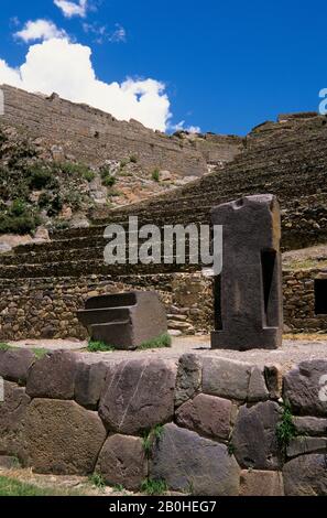 PERÙ, VICINO A CUZCO, OLLANTAYTAMBO, FORTEZZA INCA NELLA VALLE SACRA Foto Stock