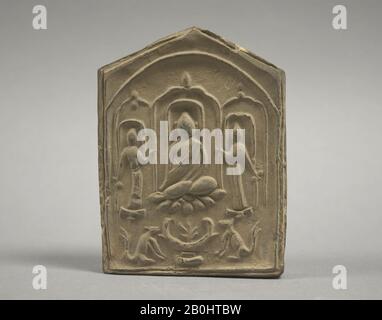 Tavoletta votiva, Cina, dinastia Tang (618–907), Cultura: Cina, terracotta invetriata, H. (12,1 cm); W. 2 1/2 in. (6,4 cm), scultura Foto Stock