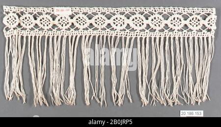 Bordatura con frangia, italiano, 16th secolo, italiano, merletto A Bobina, L. 10 x W. 4 pollici (25,4 x 10,2 cm), Textiles-Laces Foto Stock