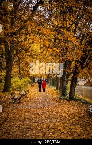 Una passeggiata nel parco Lazienki Foto Stock