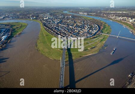 Veduta Aerea, Oberkassel, Ponte Oberkasseler, Ponte Rhine-Knee, Fiume Reno, Düsseldorf, Renania Settentrionale-Vestfalia, Germania, Navigazione Interna Foto Stock