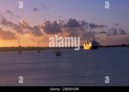 SAMOA OCCIDENTALI, ISOLA DI UPOLU, PORTO DI APIA, SCOPRITORE MONDIALE MS Foto Stock