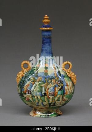 Laboratorio di Orazio Fontana, bottiglia Pellegrina, Italiano, Urbino, laboratorio di Orazio Fontana (italiano, Urbino, ca. 1510-1576), ca. 1550, Italiano, Urbino, maiolica (terracotta latta), Totale: 14 15/16 × 9 × 5 3/8 in. (37,9 × 22,9 × 13,7 cm), ceramica-ceramica Foto Stock