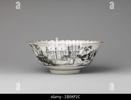 Vienna, Slop Bowl, Austria, Vienna, Vienna, ca. 1735, Austrian, Vienna, porcellana dura, 3 1/8 × 7 3/4 in. (7,9 × 19,7 cm), porcellana ceramica Foto Stock