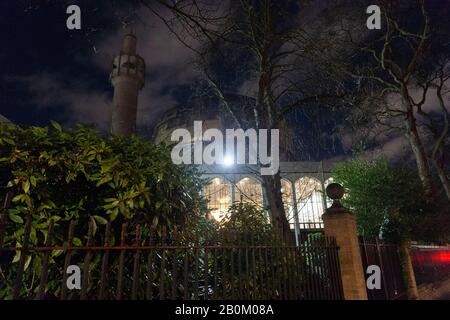 Londra, Regno Unito. 20th Feb, 2020. La foto scattata il 20 febbraio 2020 mostra l'esterno della Moschea Centrale di Londra a Londra, Gran Bretagna. Un uomo è stato arrestato sulla scena per il sospetto di tentato omicidio dopo le notizie di un pugnale in una moschea di Londra, la polizia metropolitana ha confermato Giovedi. Credito: Ray Tang/Xinhua/Alamy Live News Foto Stock