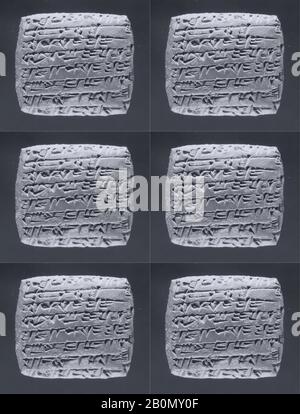 Tavoletta cuneiforme: Decisione legale da parte di giudici nominati, Old Assirian Trading Colony, Middle Bronze Age–Old Assirian Trading Colony, Date ca. 20th-19th secolo a.C., Anatolia, probabilmente da Kültepe (Karum Kanesh), Colony Old Assirian Trading, Clay, 4 x 4,7 x 1,7 cm (1 5/8 x 1 7/8 x 5/8 in.), Clay-Tablets-Inscritto Foto Stock